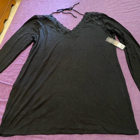 NWT BLACK THYME MATERNITY FRONT LACE TOP - Picture 1 of 2